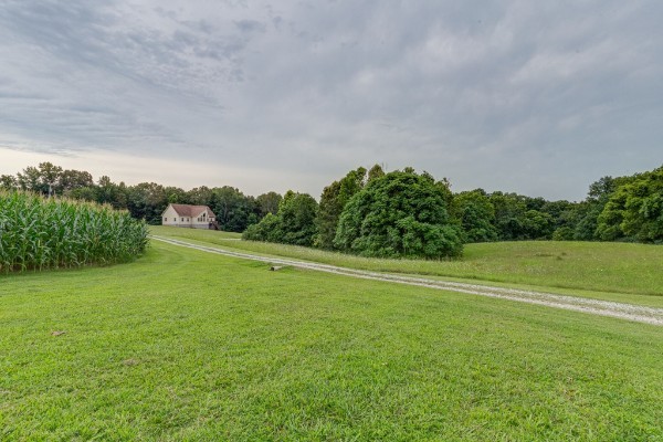 4664 New Cut Road Greenbrier TN 37073