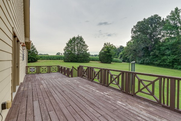 4664 New Cut Road Greenbrier TN 37073