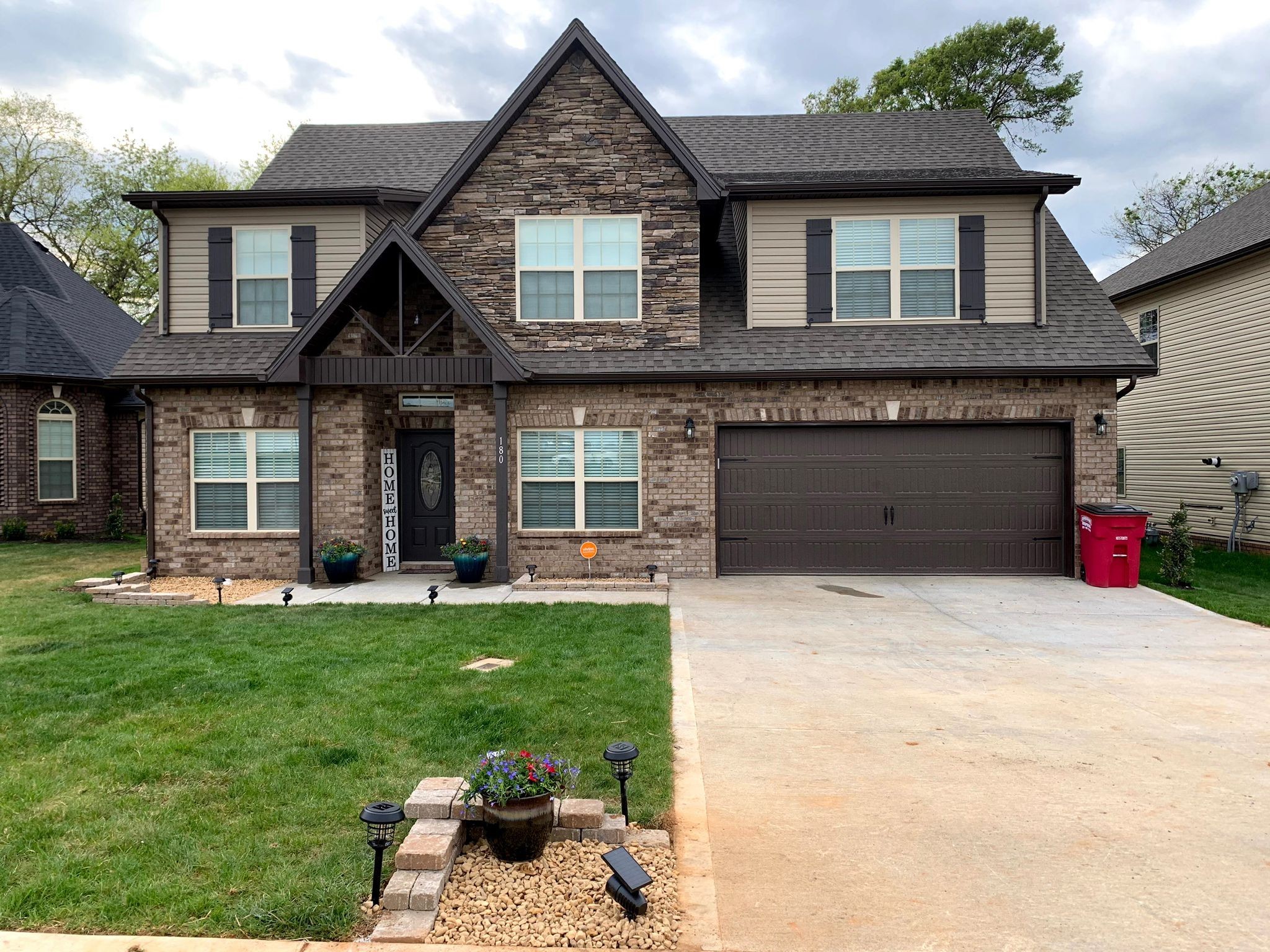 180 Kildeer Dr, SE Clarksville TN 37040
