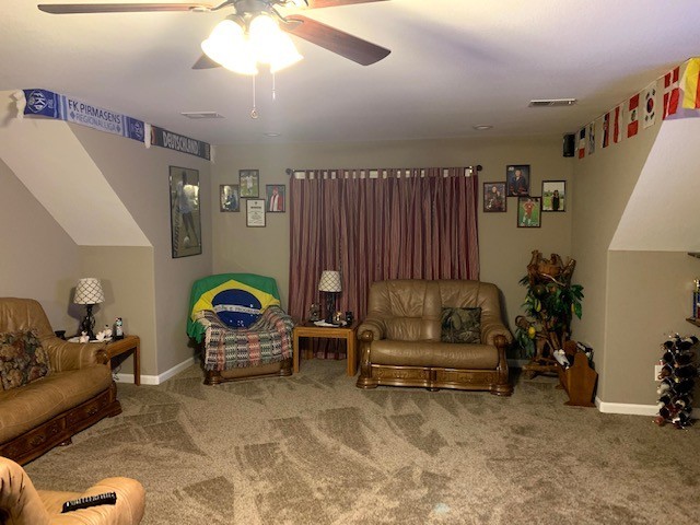 180 Kildeer Dr, SE Clarksville TN 37040