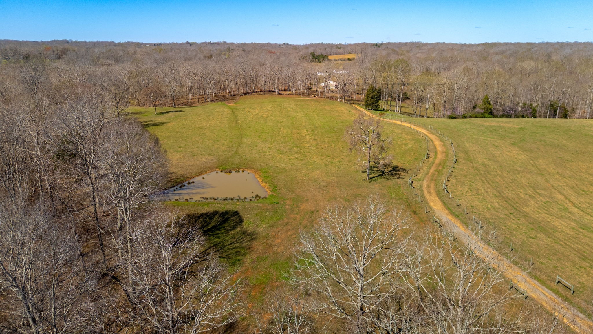 801 Collier Bend Road Charlotte TN 37036