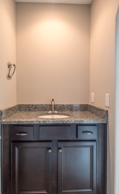 942 Hunters Lane Springfield TN 37172