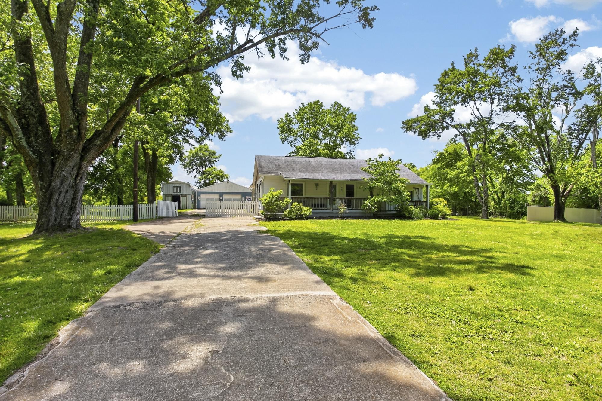 905 Swinging Bridge Road Old Hickory TN 37138