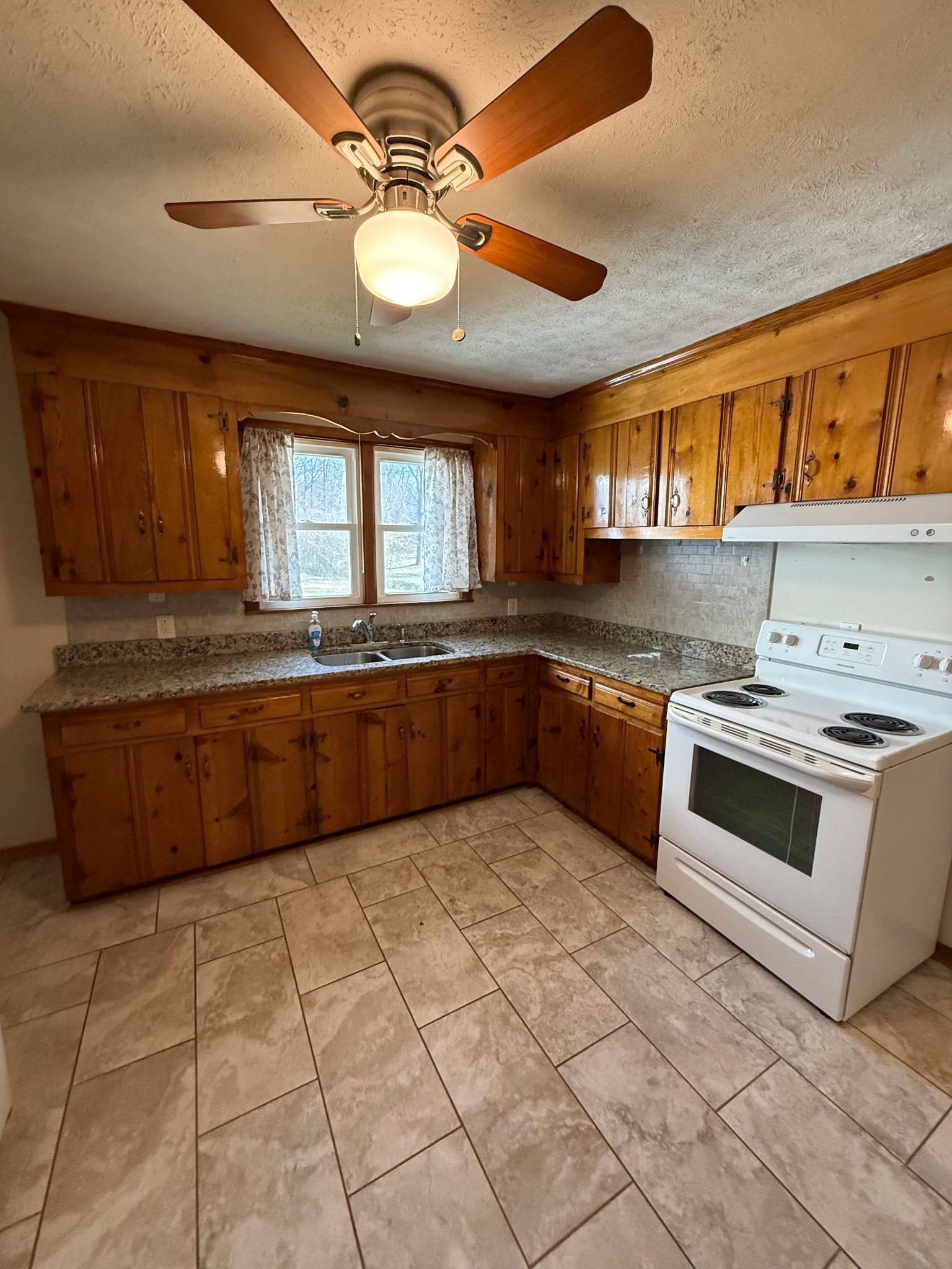 109 Duke Street Ashland City TN 37015