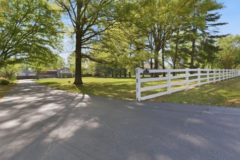 2011 Crossfield Drive Murfreesboro TN 37127