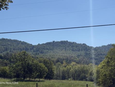 185 Cane Creek Cummingsville Road Sparta TN 38583