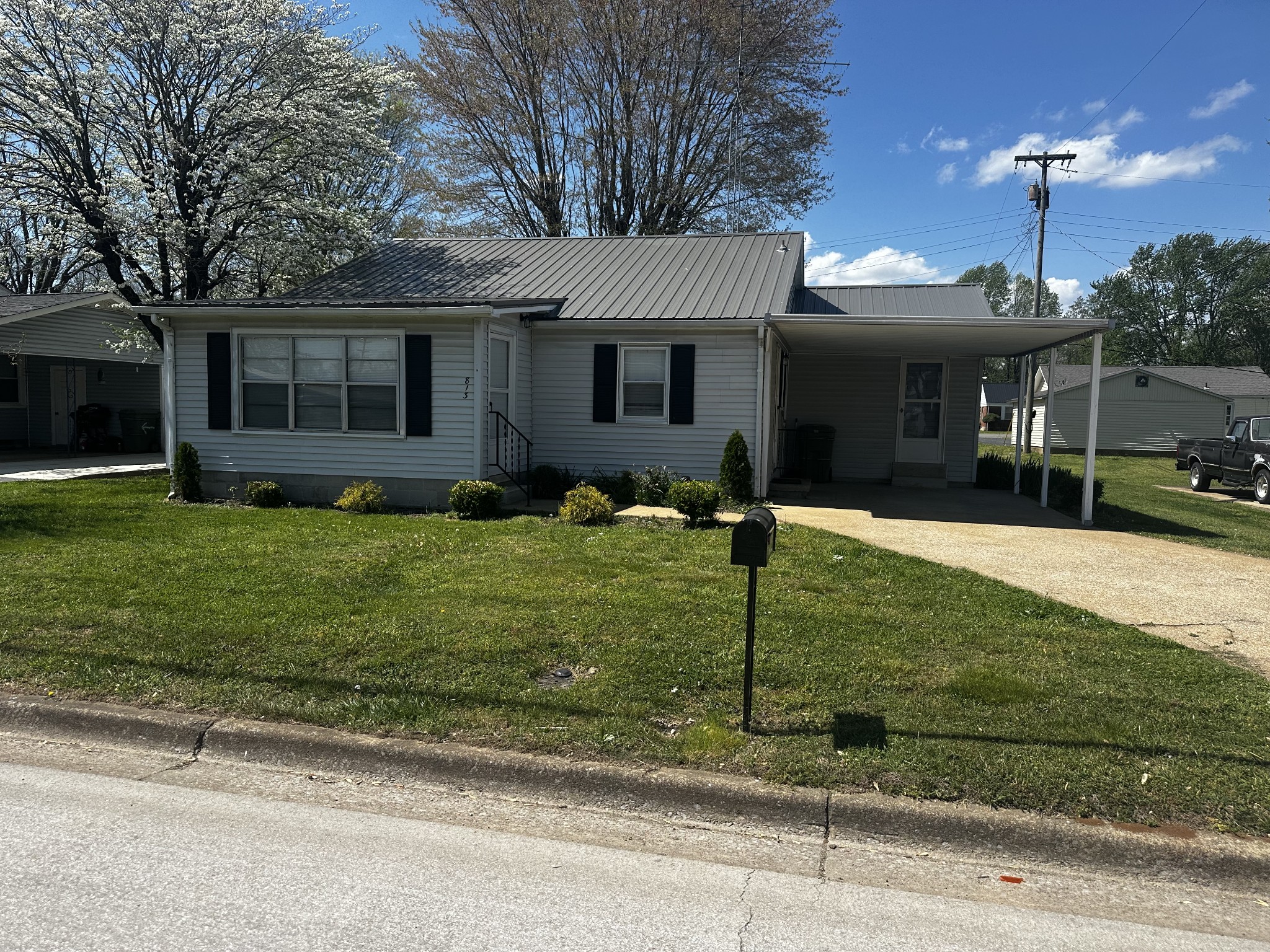 813 N Military Avenue Lawrenceburg TN 38464