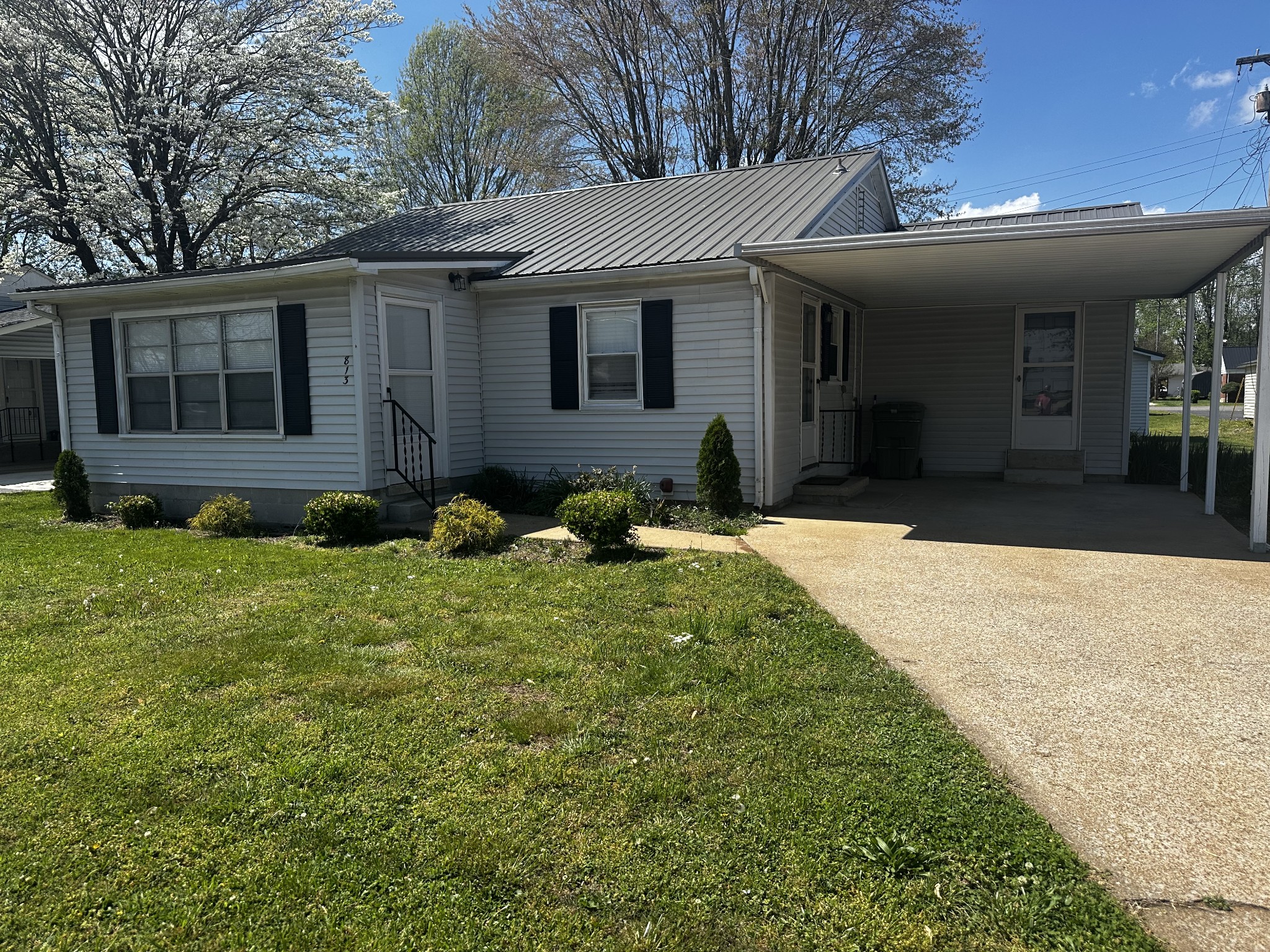 813 N Military Avenue Lawrenceburg TN 38464