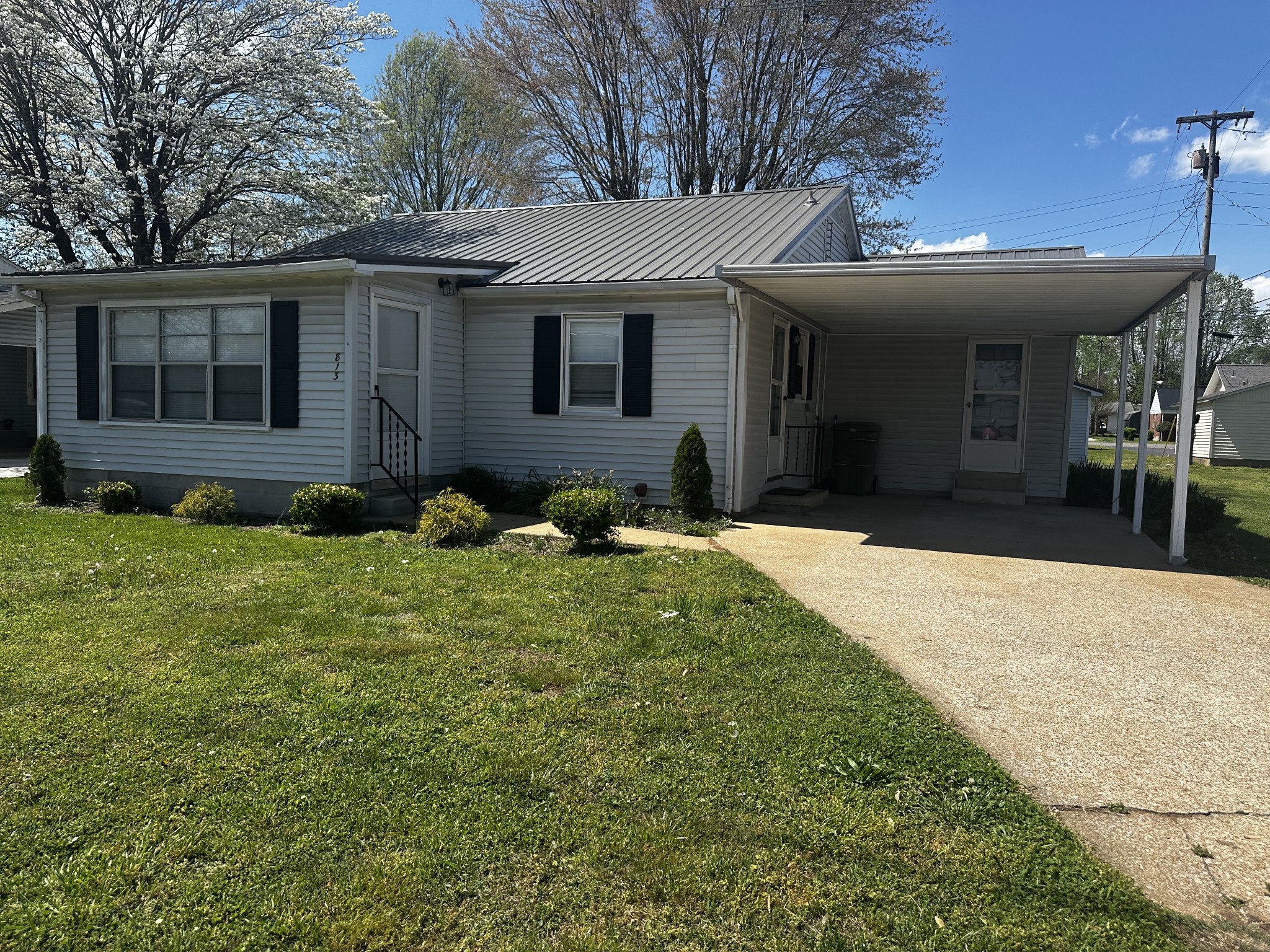 813 N Military Avenue Lawrenceburg TN 38464