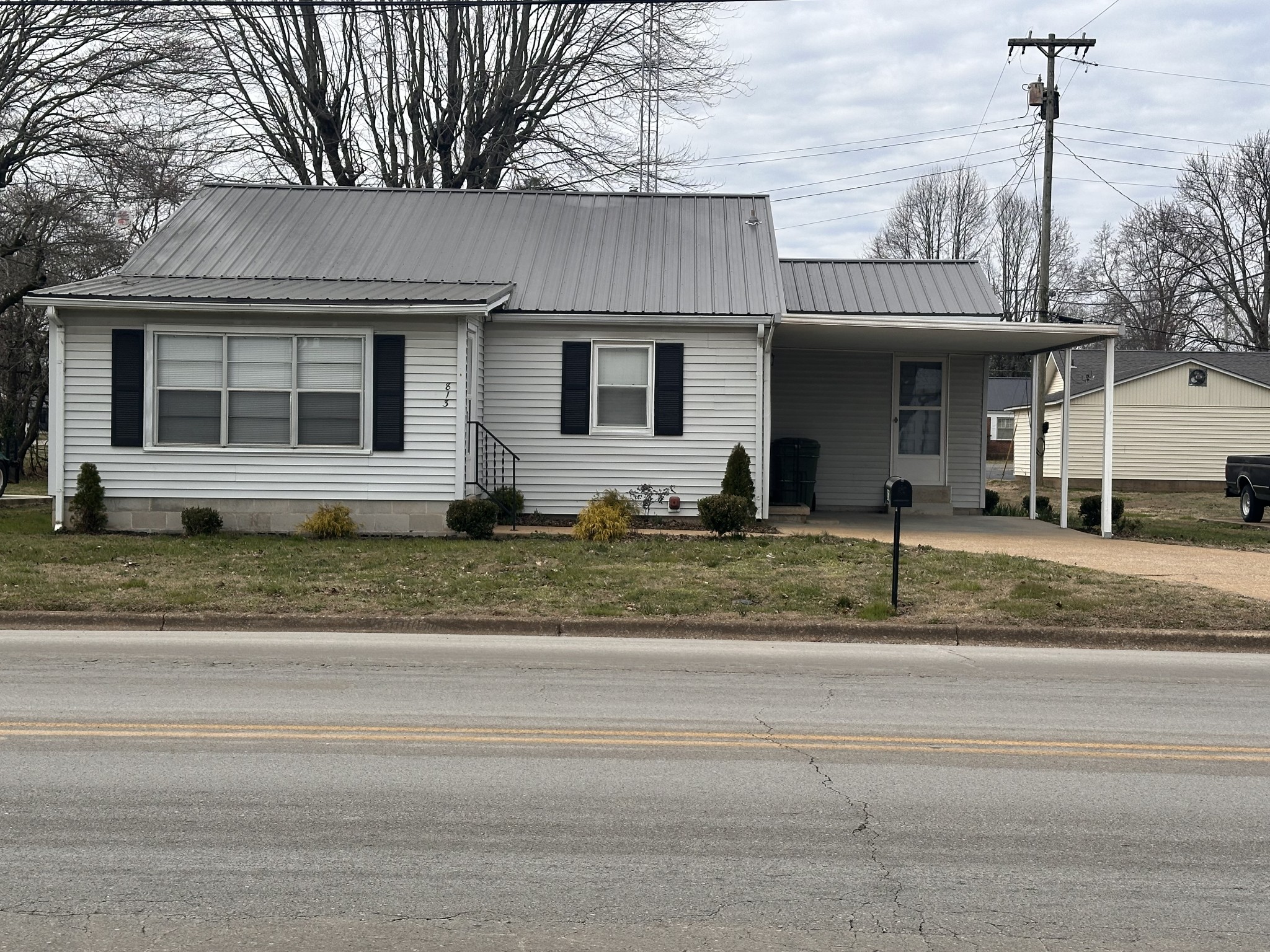 813 N Military Avenue Lawrenceburg TN 38464