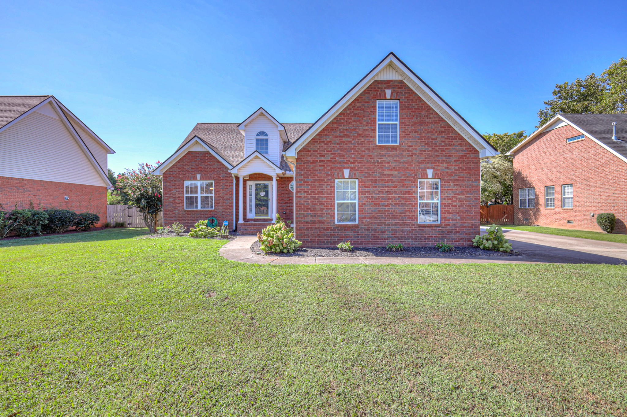 2319 Amber Glen Drive Murfreesboro TN 37128