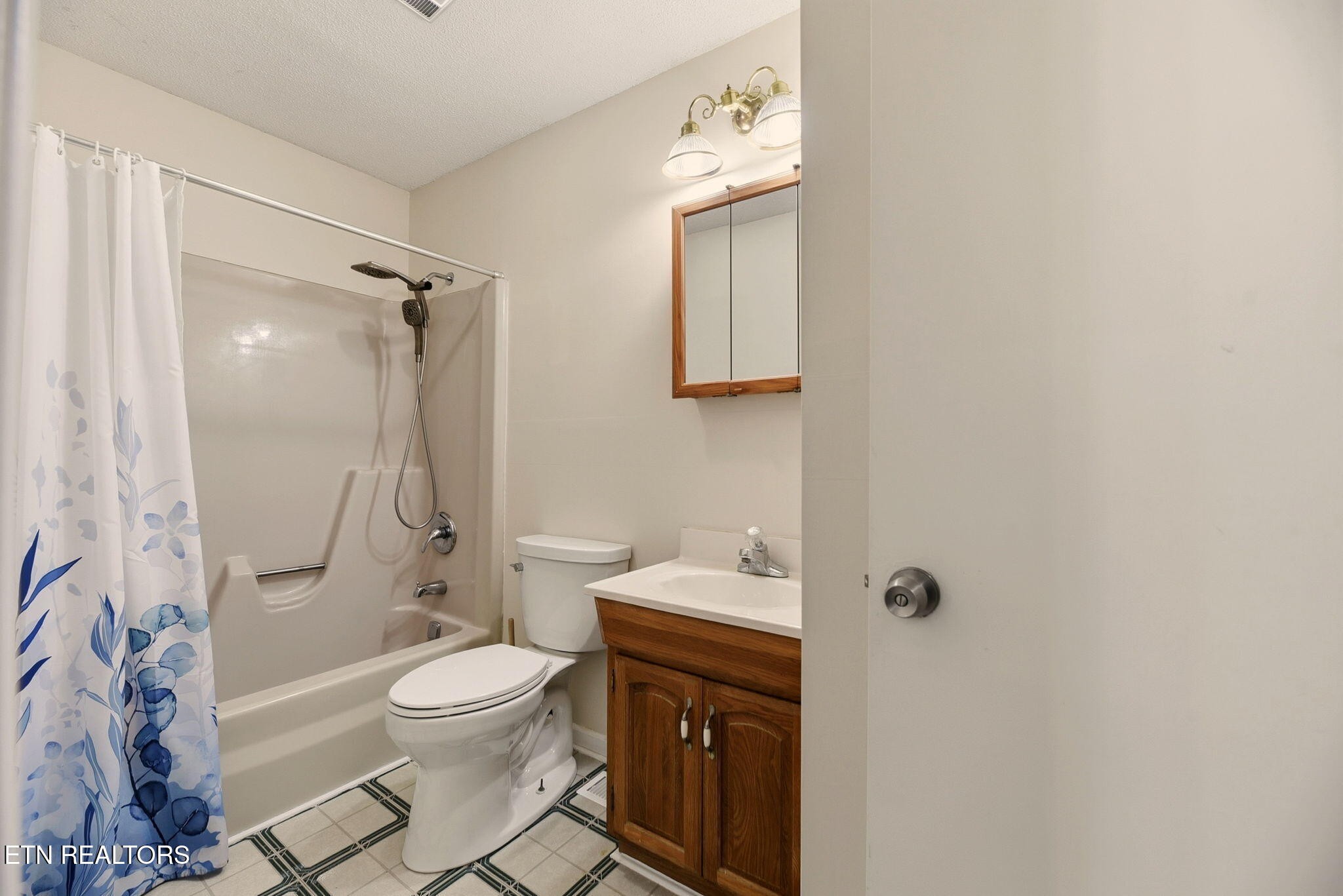 610 Red Bud Lane Oliver Springs TN 37840