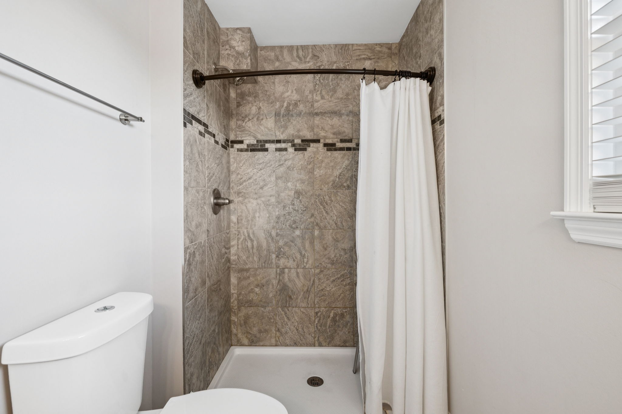 107 Maple Way, N Hendersonville TN 37075