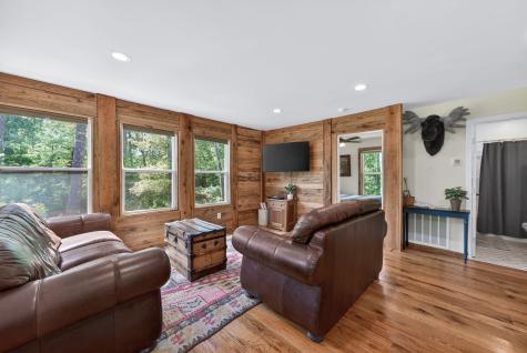 1030 Johnson Hollow Road Mc Ewen TN 37101