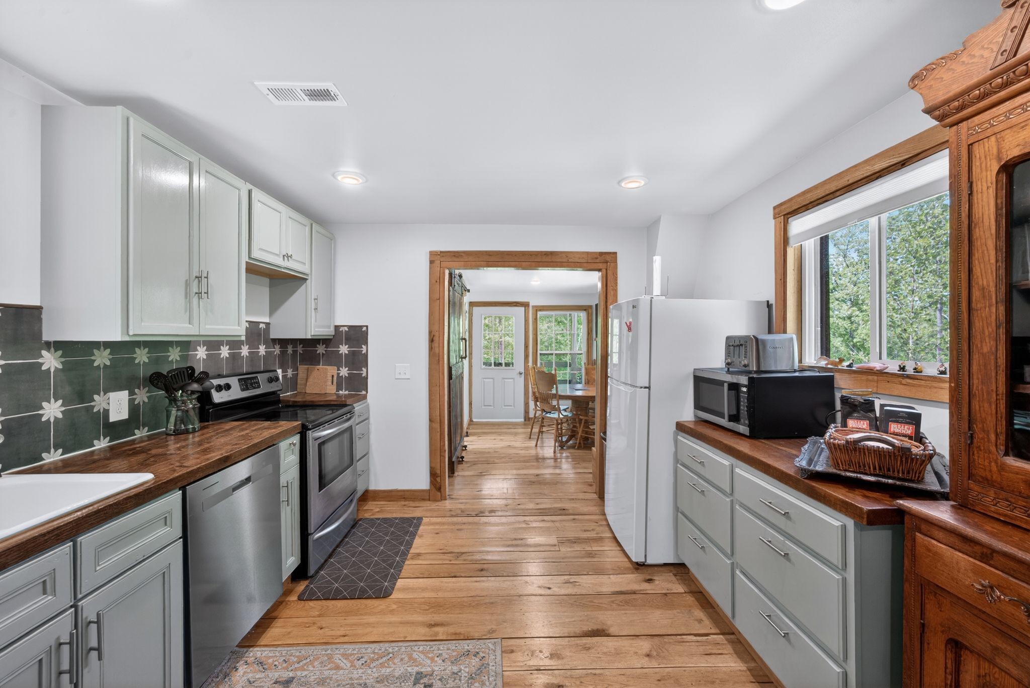 1030 Johnson Hollow Road Mc Ewen TN 37101