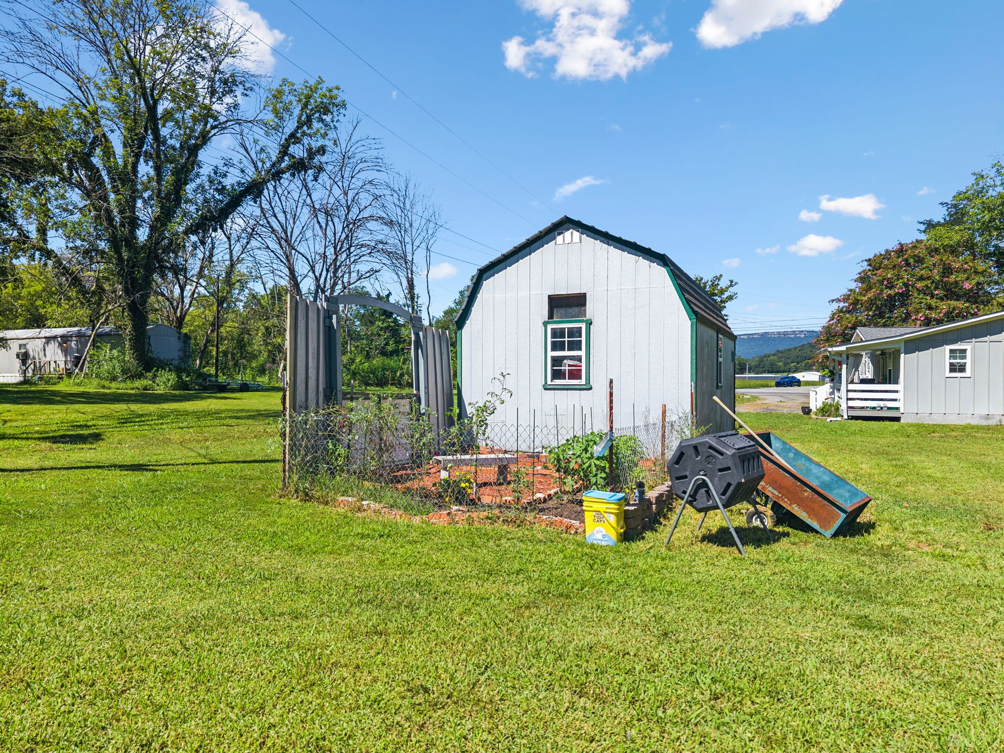 736 Hancock Road Jasper TN 37347