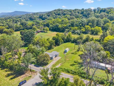736 Hancock Road Jasper TN 37347