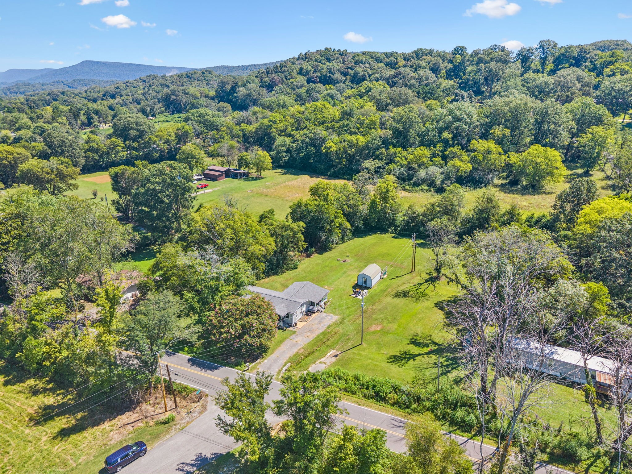 736 Hancock Road Jasper TN 37347