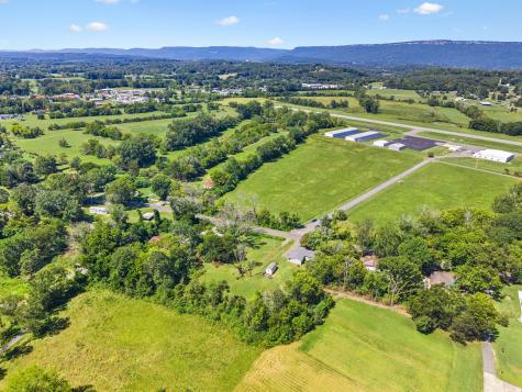 736 Hancock Road Jasper TN 37347