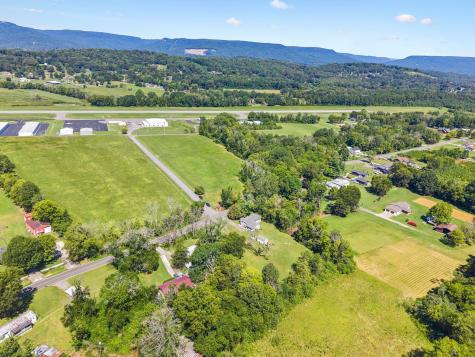736 Hancock Road Jasper TN 37347