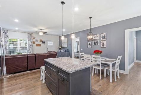 208 15th Ave, E Springfield TN 37172