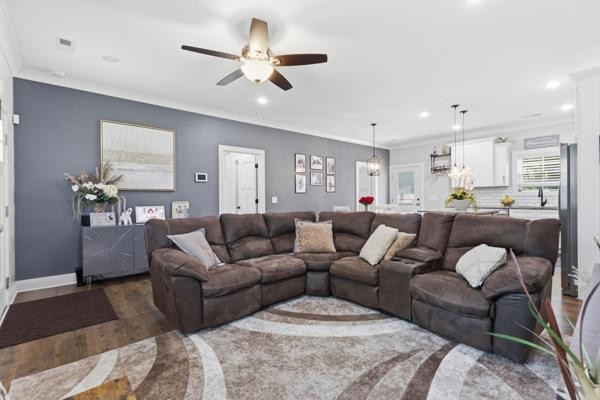 208 15th Ave, E Springfield TN 37172