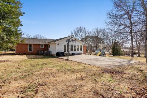 127 Sam Davis Drive Springfield TN 37172