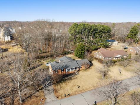 127 Sam Davis Drive Springfield TN 37172