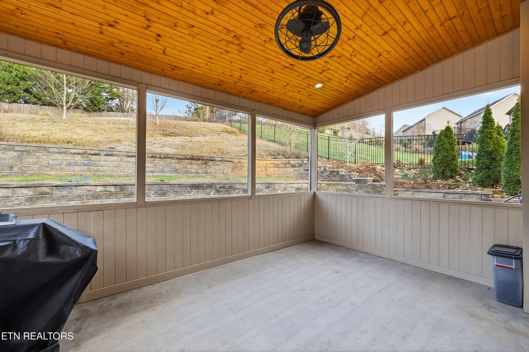 1230 Peake Lane Knoxville TN 37922