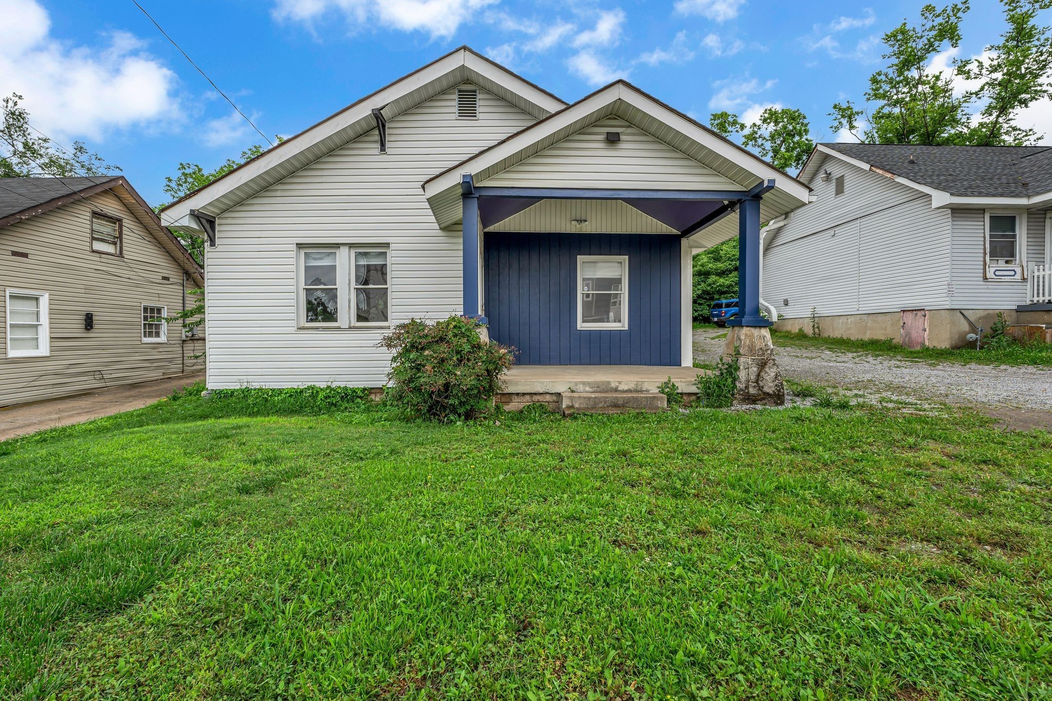1049 E Trinity Lane Nashville TN 37216