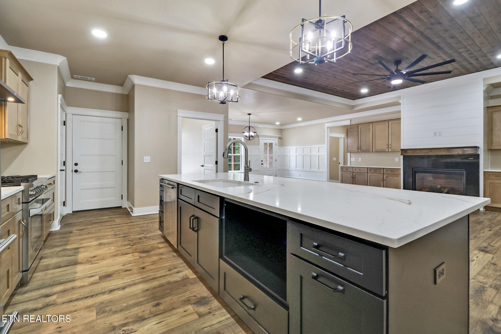630 Lakeview Drive Crossville TN 38558