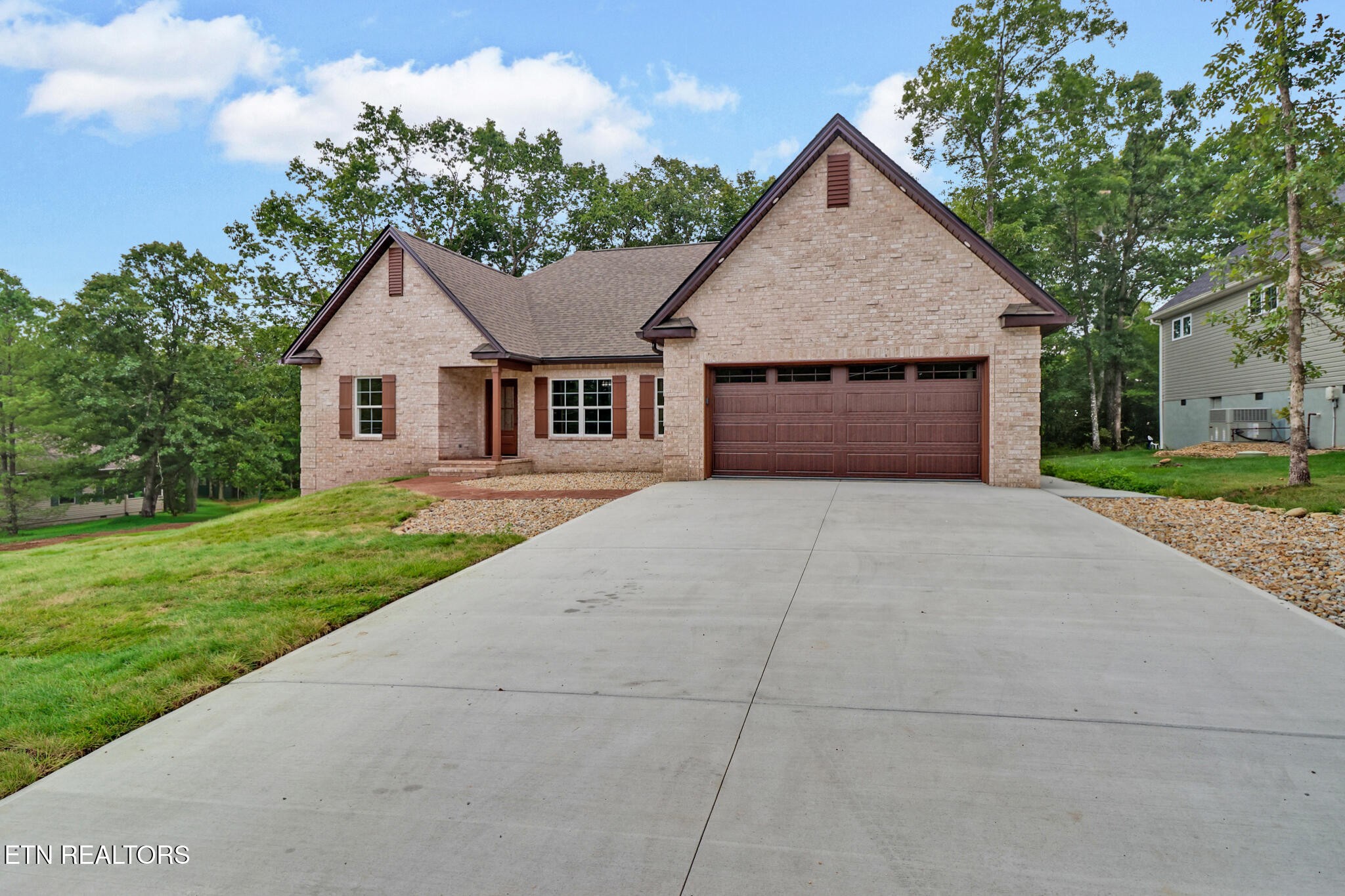 630 Lakeview Drive Crossville TN 38558