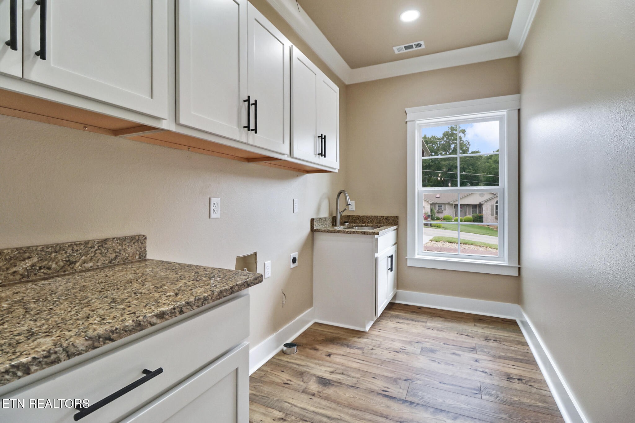 630 Lakeview Drive Crossville TN 38558
