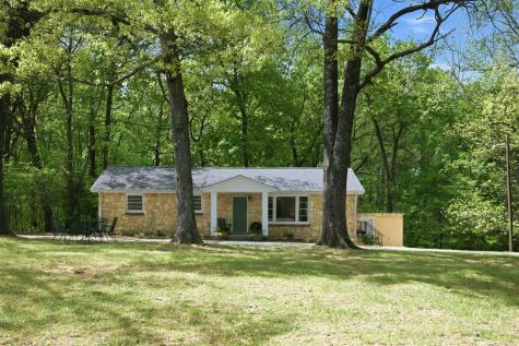 1566 Porter Road Burns TN 37029