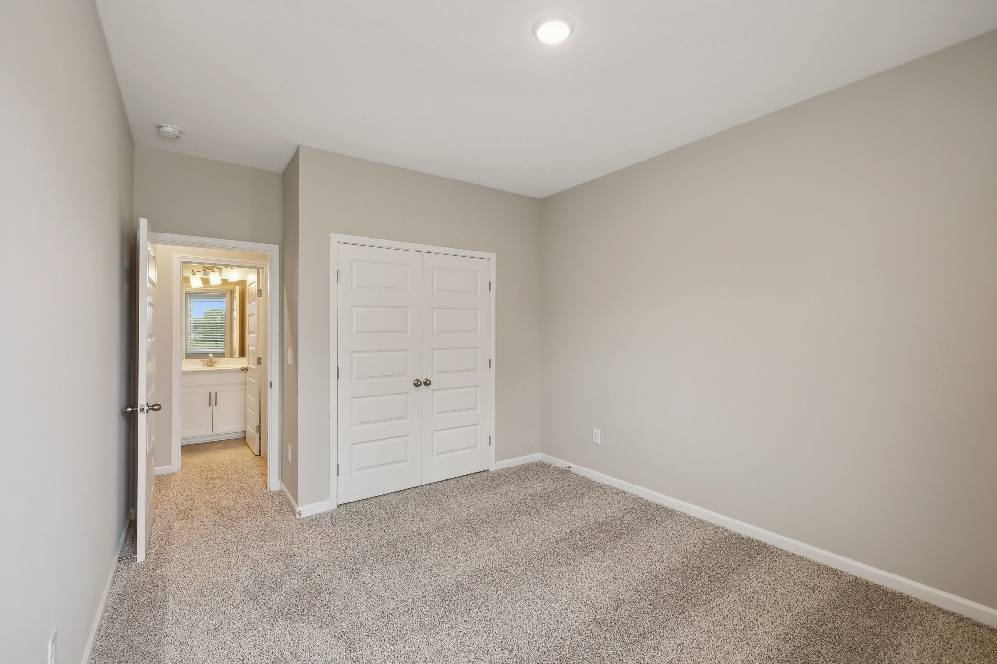 327 Carver Connection Lebanon TN 37087