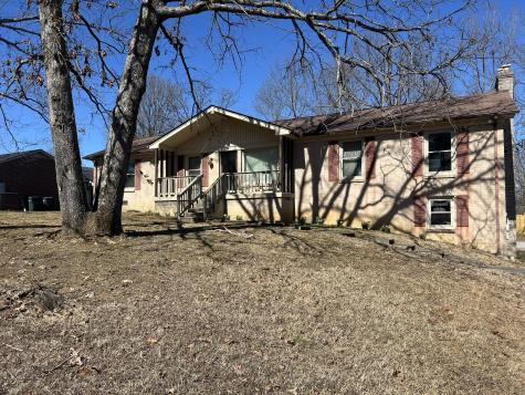 120 Ravenwood Circle Dickson TN 37055