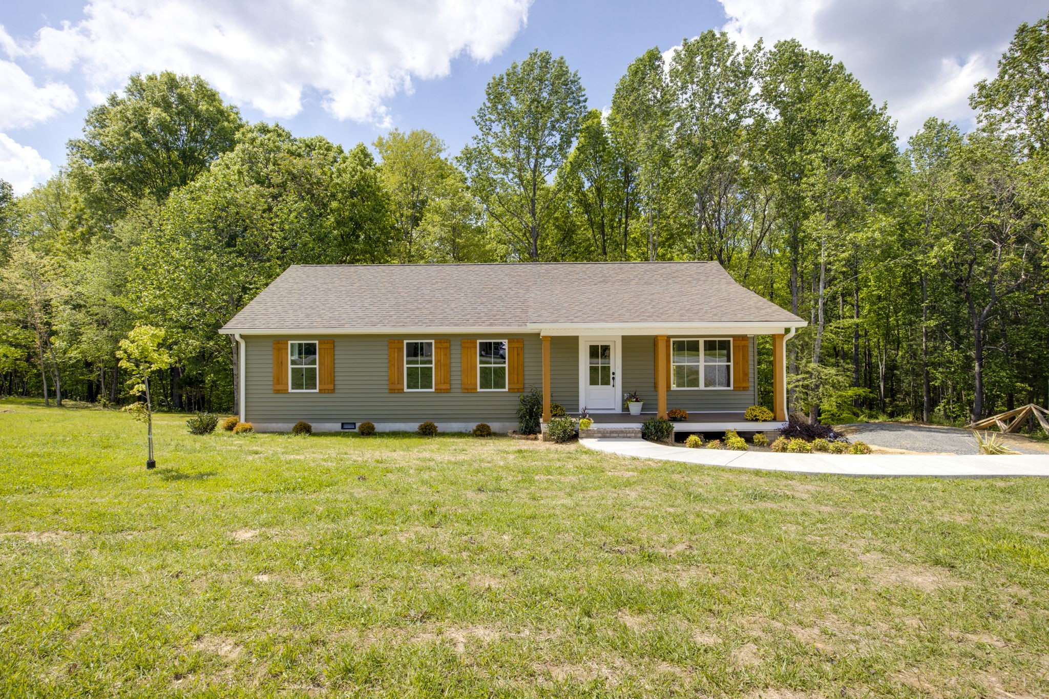 8266 Hoskins Hollow Road Westmoreland TN 37186