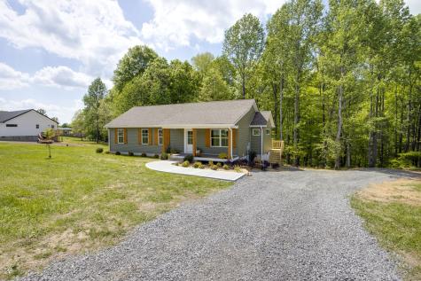 8266 Hoskins Hollow Road Westmoreland TN 37186