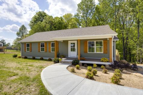 8266 Hoskins Hollow Road Westmoreland TN 37186