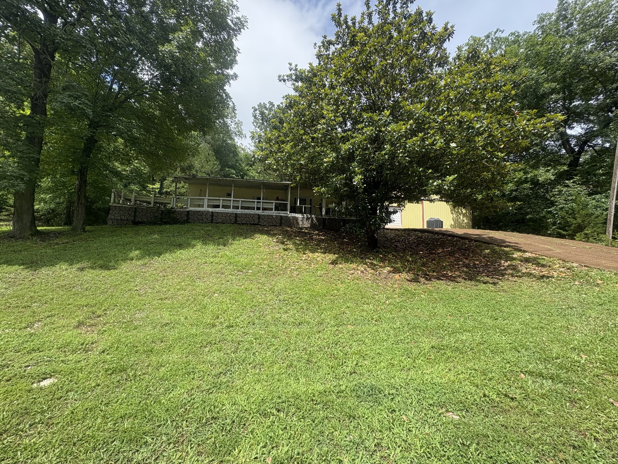 224 Peters Landing Road Clifton TN 38425