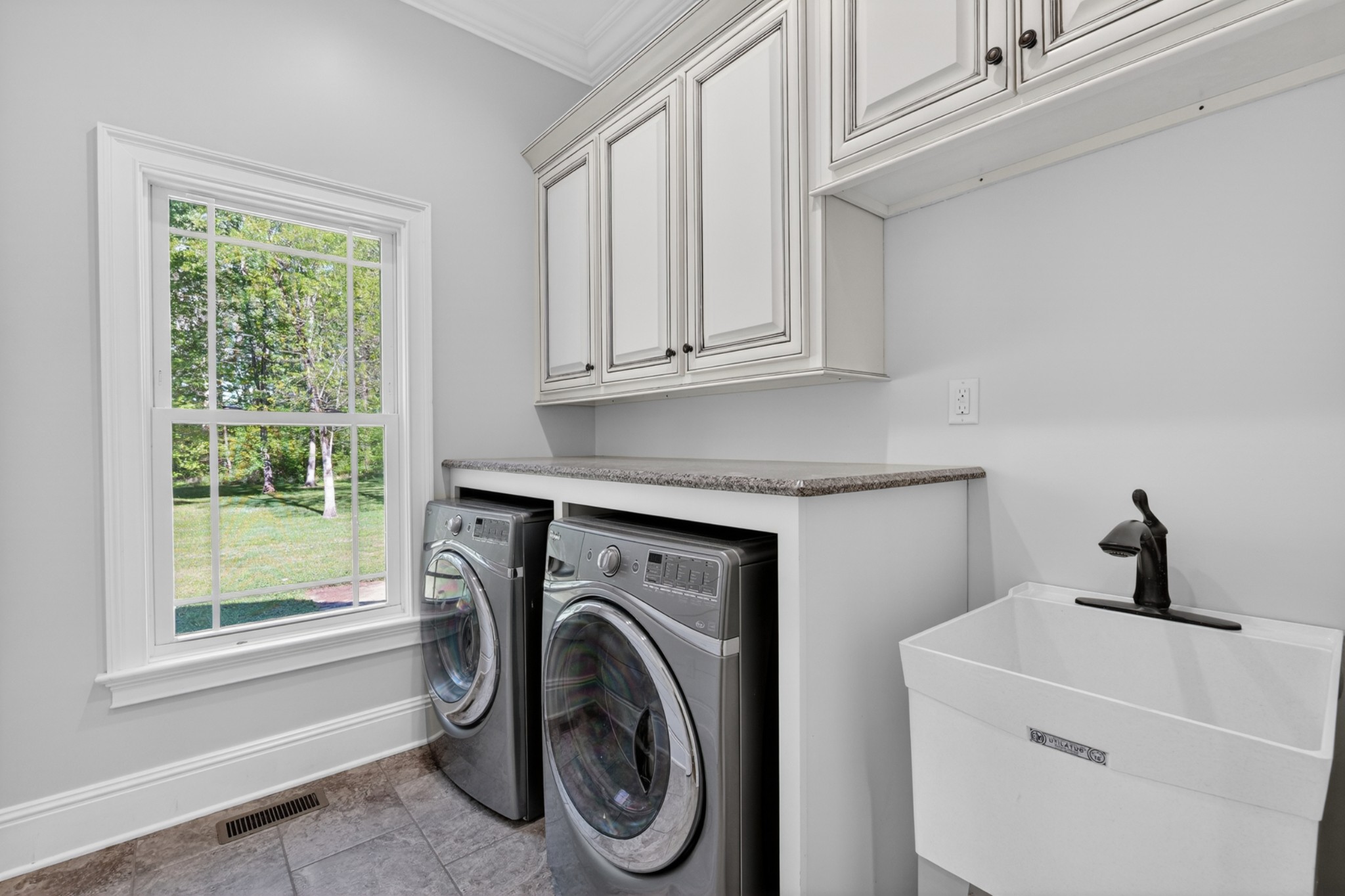 2 Knotting Hill Drive Fayetteville TN 37334