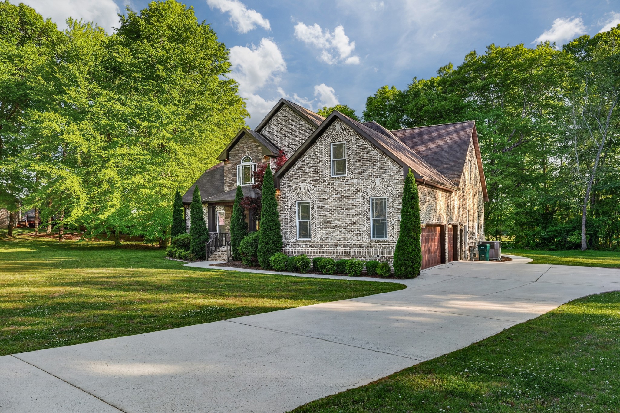 2 Knotting Hill Drive Fayetteville TN 37334