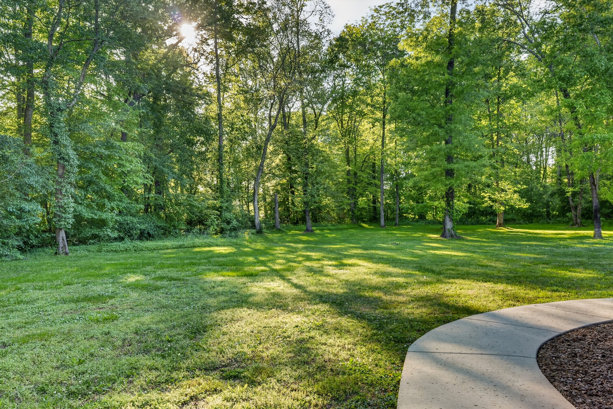 2 Knotting Hill Drive Fayetteville TN 37334