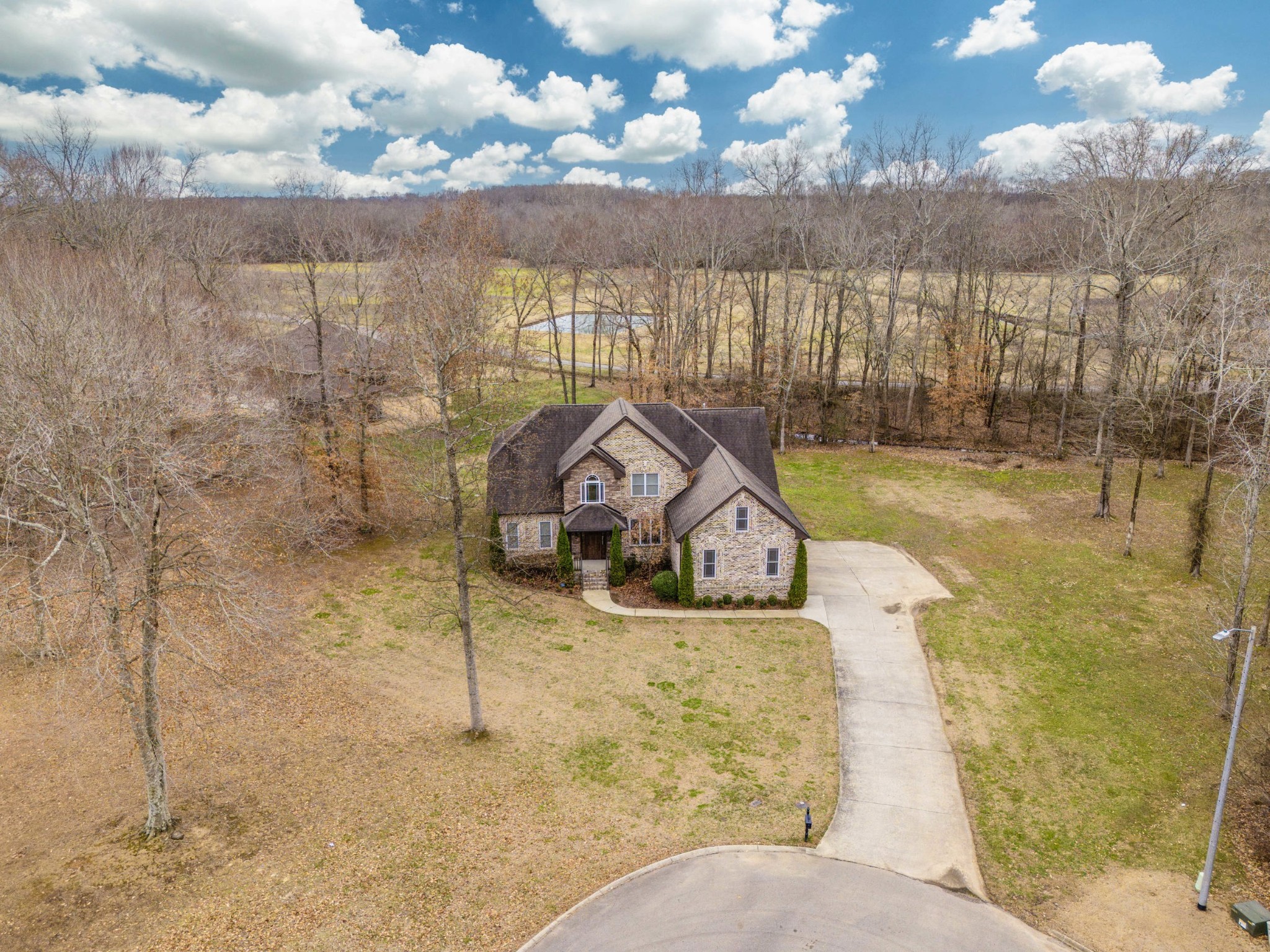 2 Knotting Hill Drive Fayetteville TN 37334