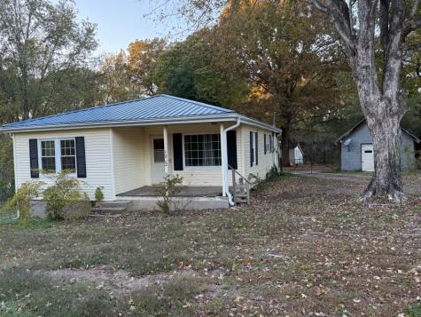 1212 Dotsonville Road Clarksville TN 37042