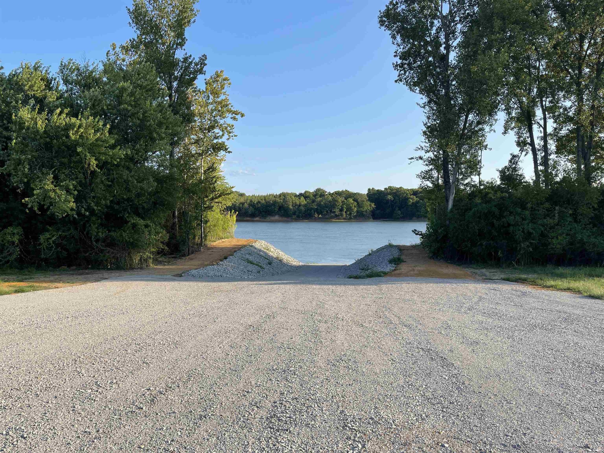 0 Catfish Lane Crump TN 38327