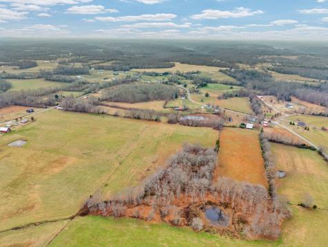 1295 Three Island Road Walling TN 38587