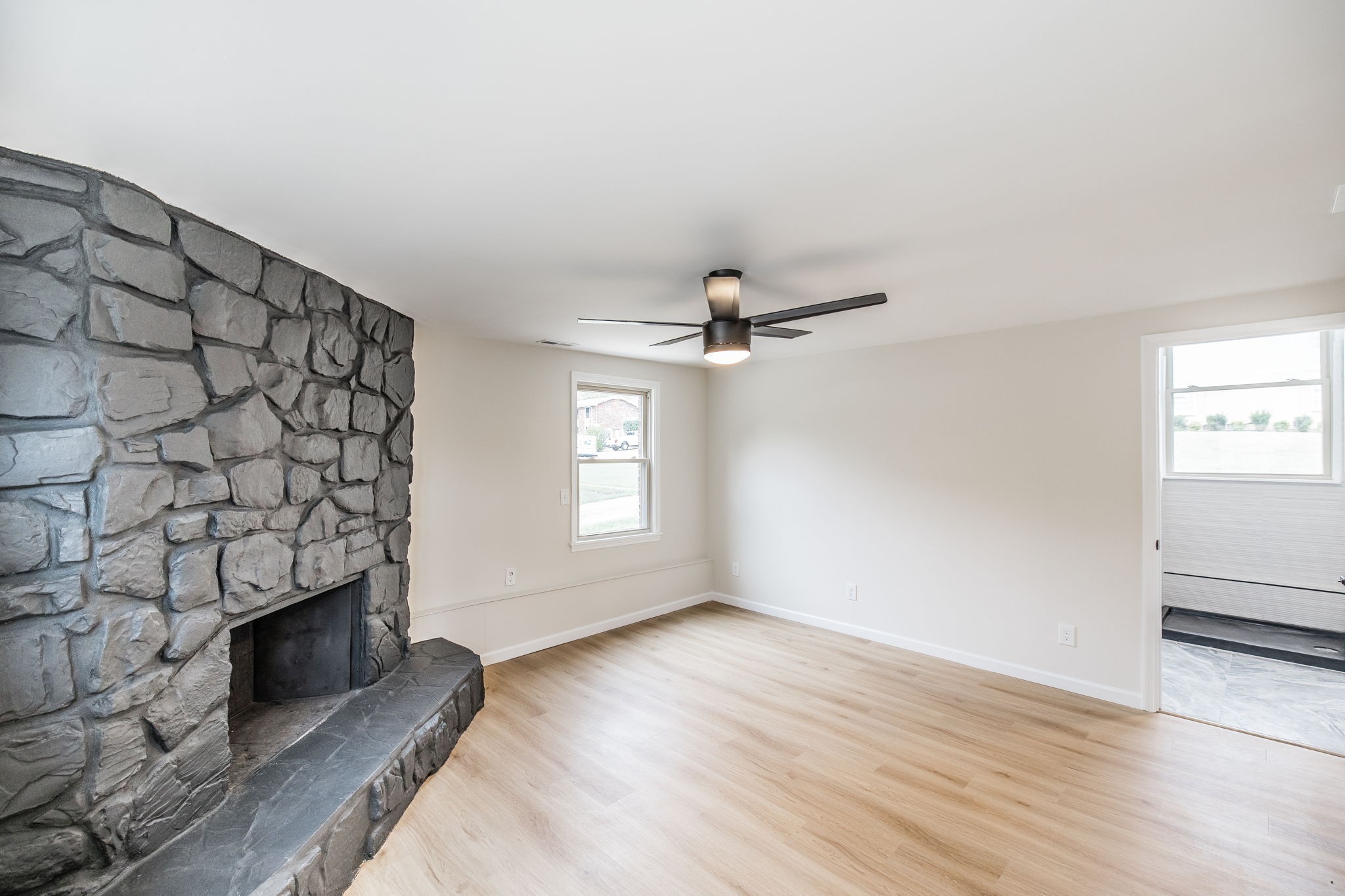 318 Donna Drive Hendersonville TN 37075
