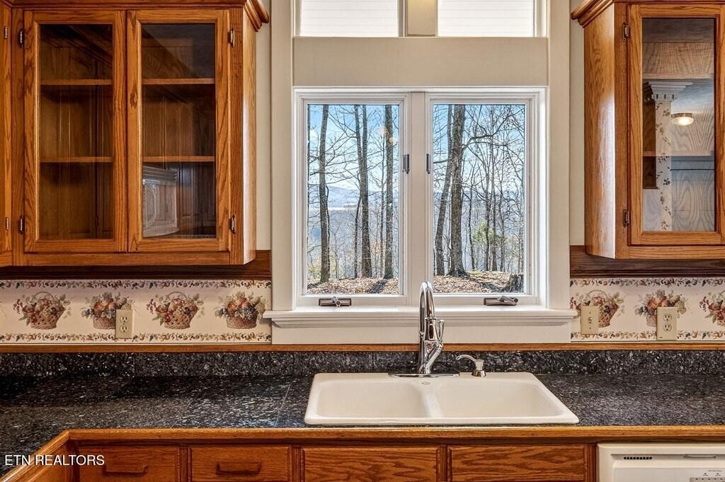 6211 Rocky Point Road Cookeville TN 38506