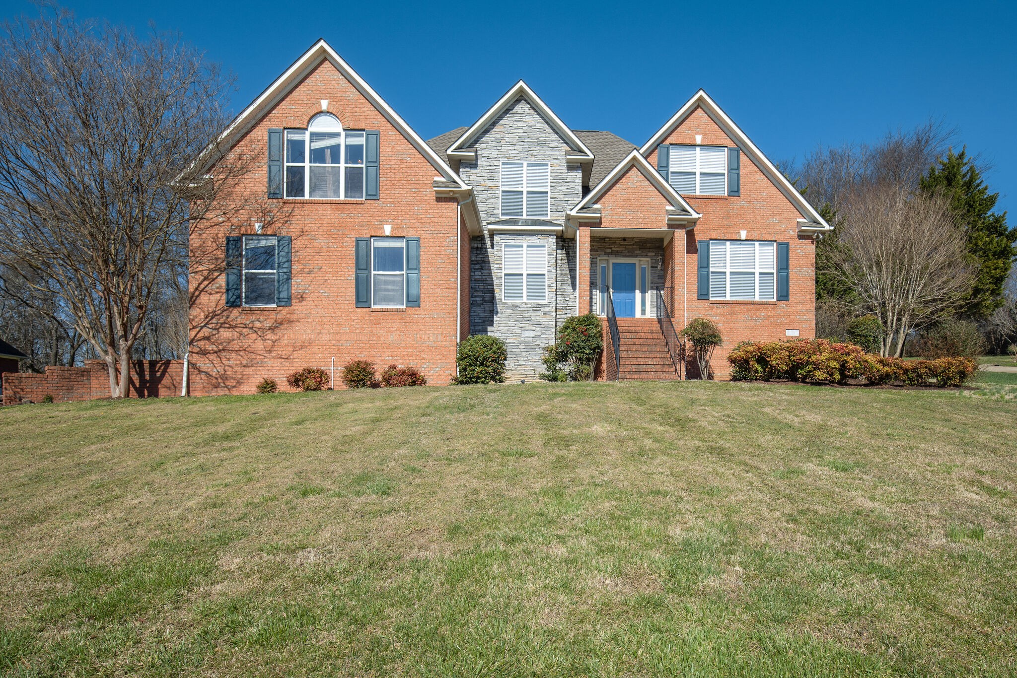 2017 Viewpointe Way Columbia TN 38401